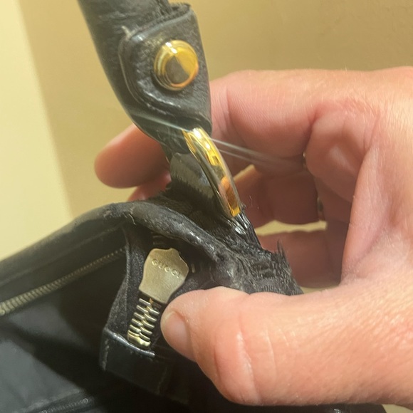 Gucci GG Canvas Abbey D-Ring in Black - Picture 9 of 11